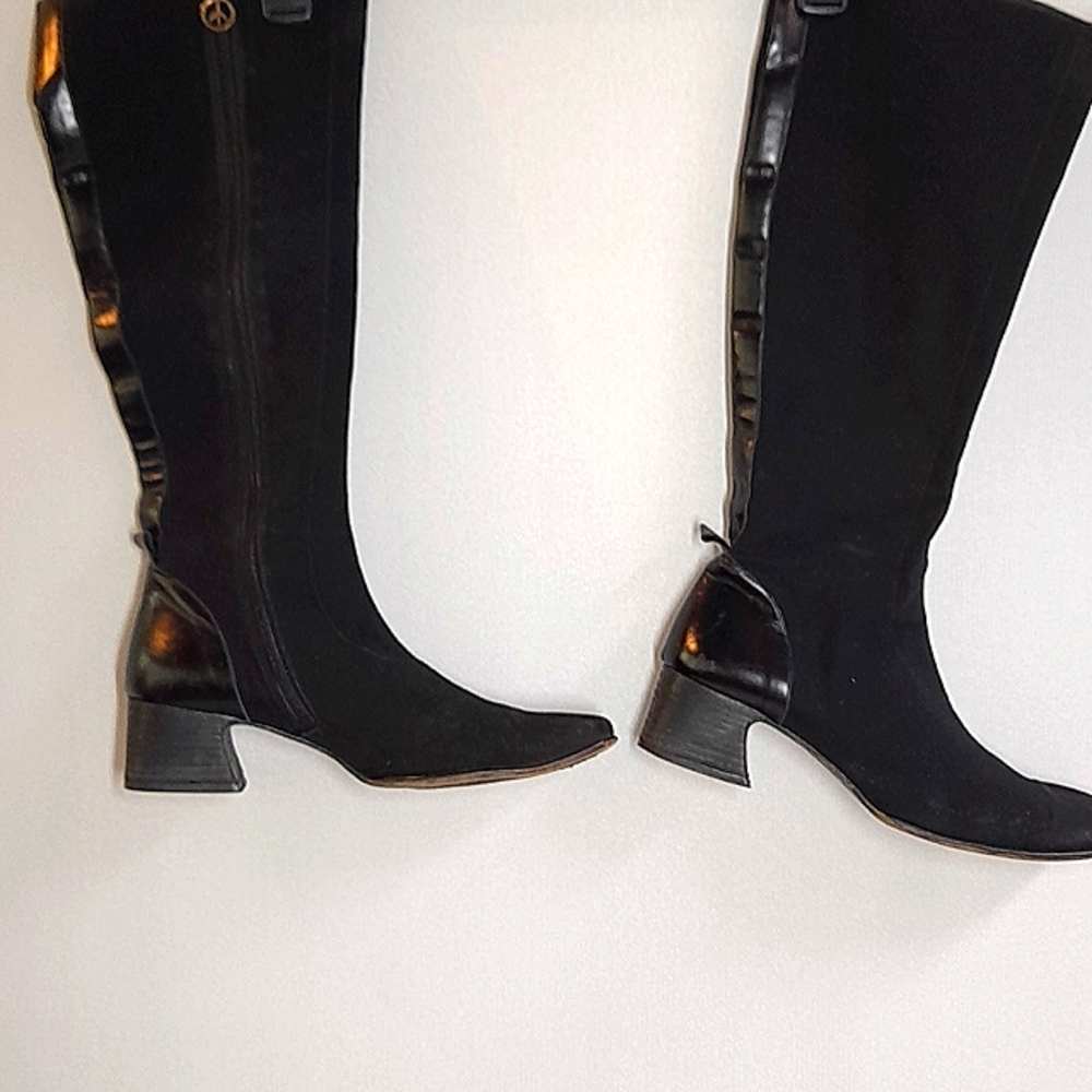 DONALD PLINER Square Heeled Boots